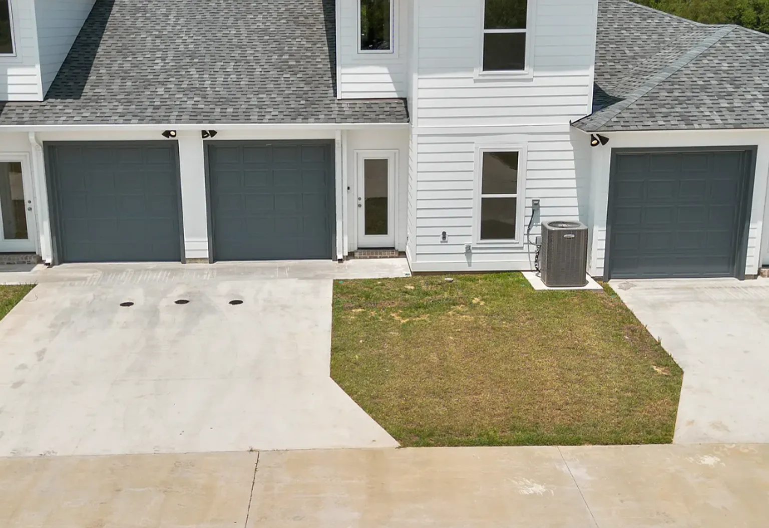 Brand New home in Zachary! — Photo 2