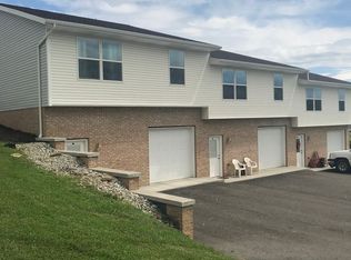 360 McClellandtown Rd #10, Uniontown, PA 15401