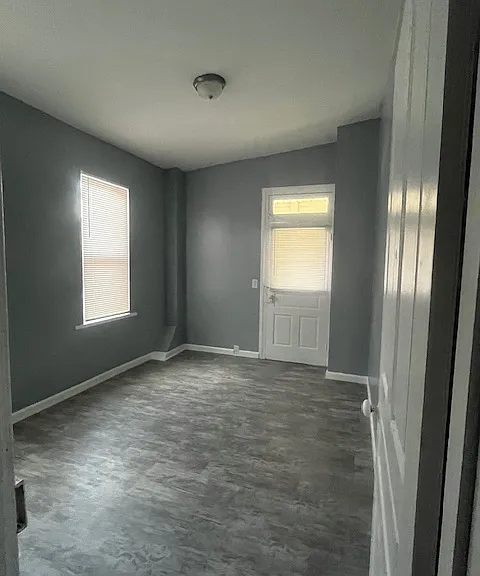 916 W College Ave — Photo 5