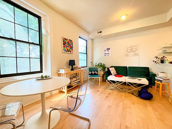 3rd image of 441 E Girard Ave Floor 2