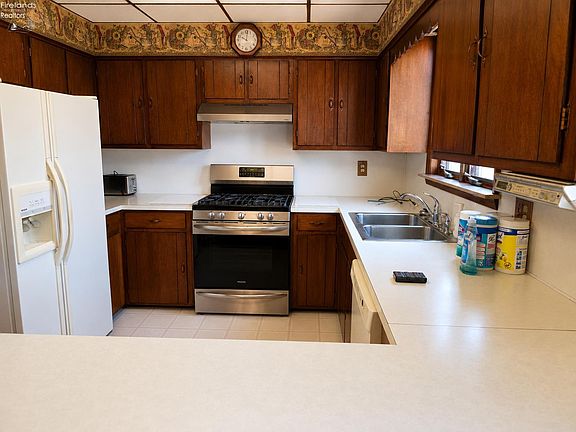 4th image of 1508 Taylor St