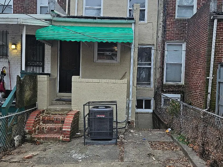 2644 W Lafayette Ave — Photo 62