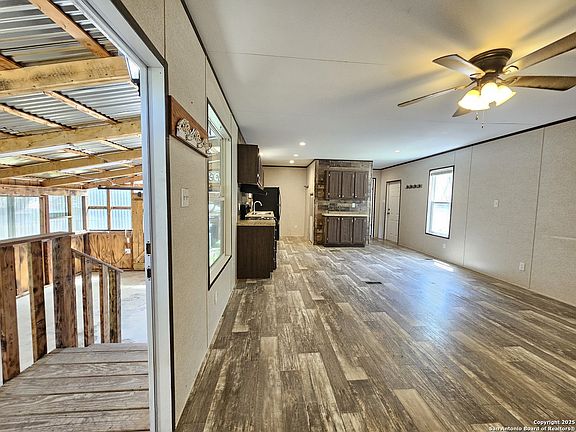3rd image of 474 Foresthill