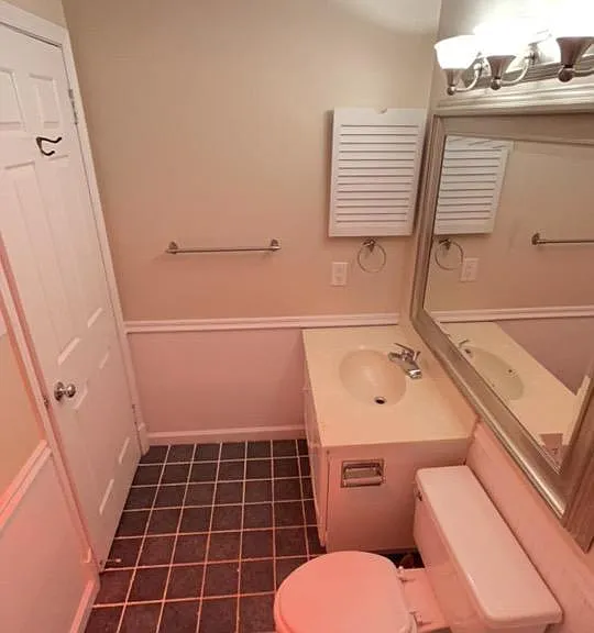 1676 Beekman Pl NW #C — Photo 33