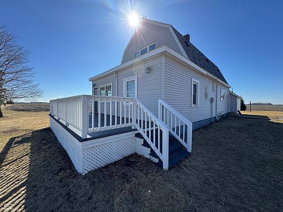 3rd image of 1140 W Us Highway 136