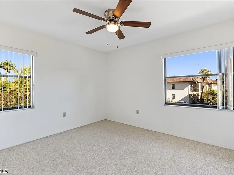 9305 Lake Park Dr #204 — Photo 12