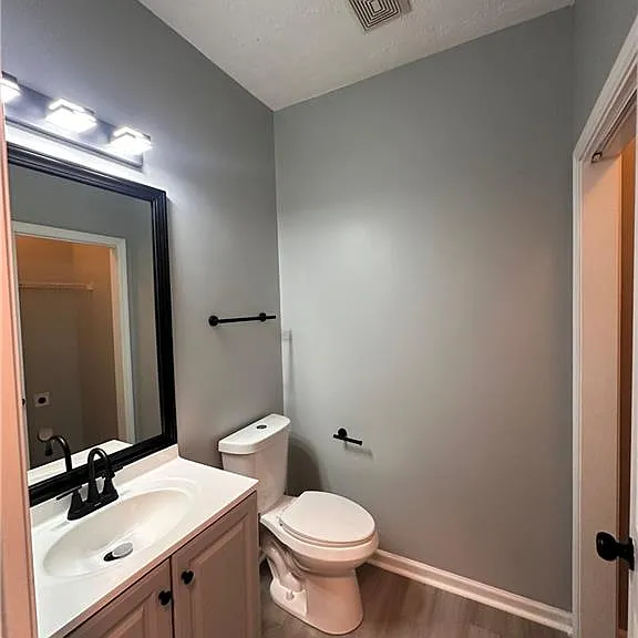 2025 Austin Park Cir — Photo 13