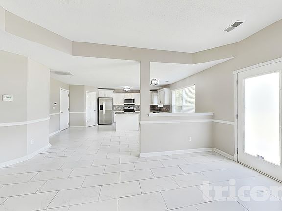 2nd image of 904 Ambeau Cir