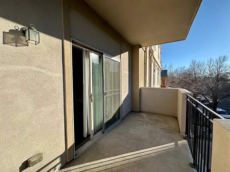 1284 N Downing St #504 — Photo 8