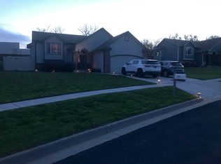 1209 Saint Patricks Dr, Chapman, KS 67431