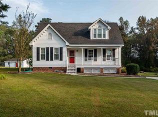 370 Sherman Lakes Dr, Fuquay Varina, NC 27526