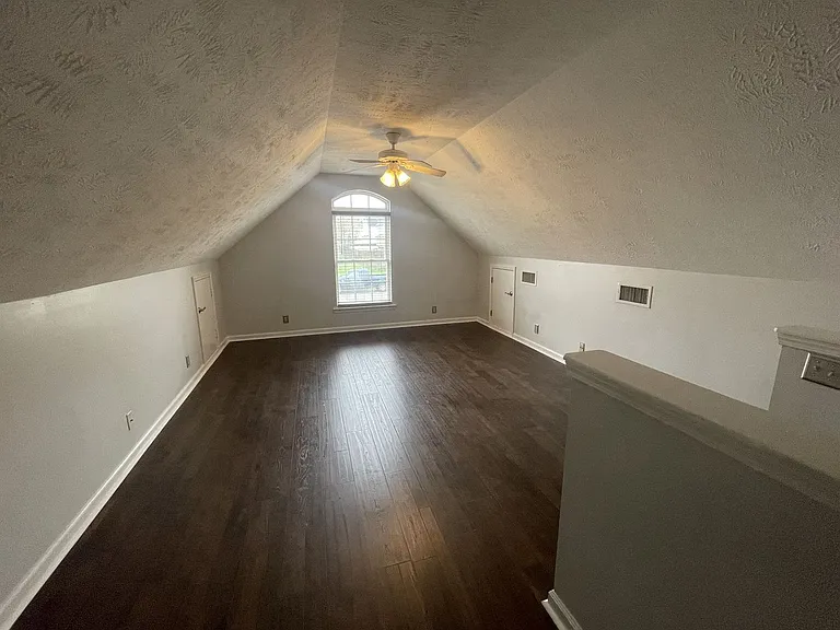 2285 Oak Hill Dr — Photo 20