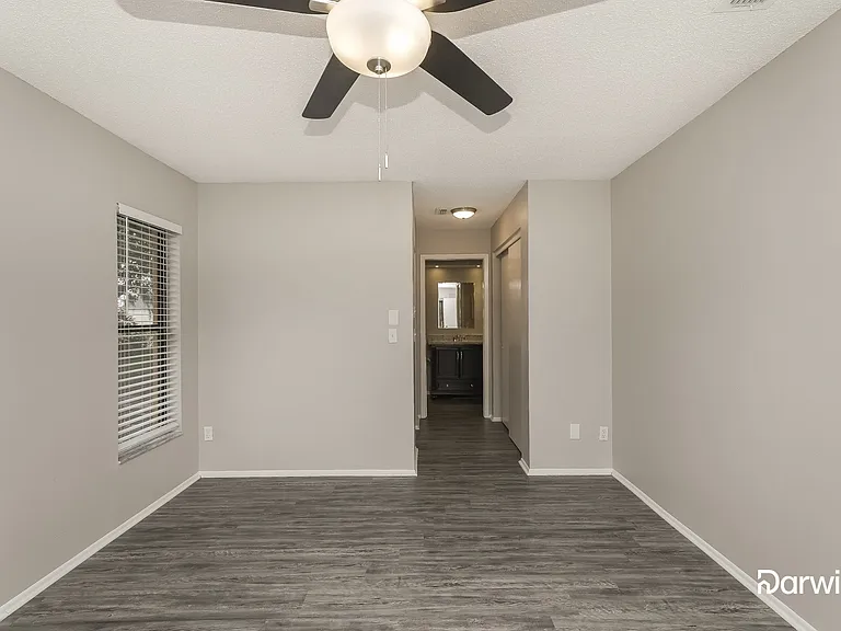 7392 Flyway Dr — Photo 9