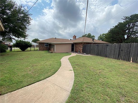 2nd image of 207 Ramsey Dr