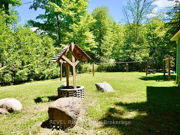 39 Domar Rd — Photo 35