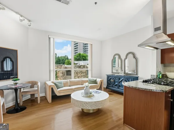 2626 Peachtree Rd NW Unit 606, Atlanta, GA 30305