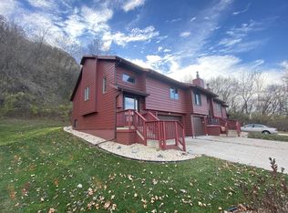 4123 Cliffside Dr, La Crosse, WI 54601
