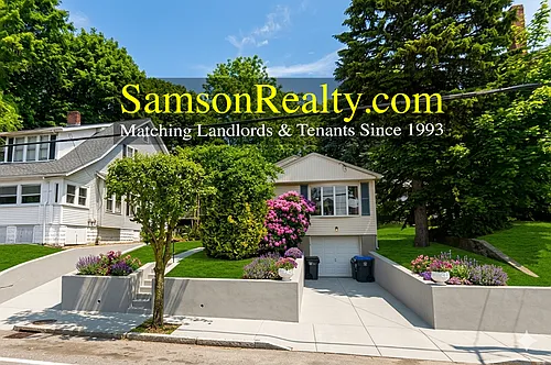 1189 Smith St Photo 1