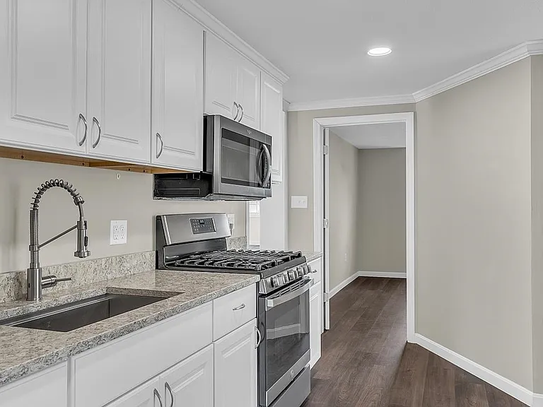 297 Elm St — Photo 17
