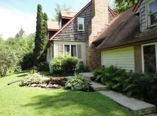 W2068 Illinois Rd, Iron Ridge, WI 53035