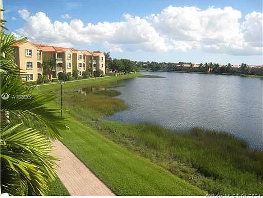 3rd image of 6360 NW 114th Ave APT 225