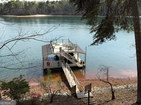 9480 Lisa Cir, Gainesville, GA 30506