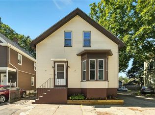 32 Carver St, Pawtucket, RI 02860