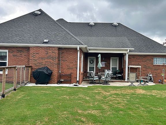 4th image of 2925 Ashville Dr SW