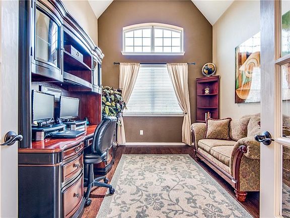5th image of 12805 Royal Ascot Dr