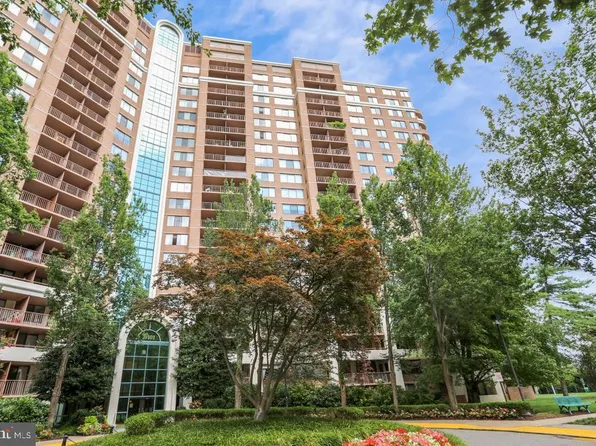 10101 Grosvenor Pl APT 917, Rockville, MD 20852