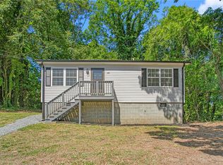 549 Woodlawn St, Asheboro, NC 27203