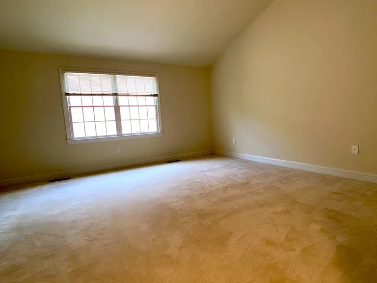 2621 Fairfax Dr — Photo 30
