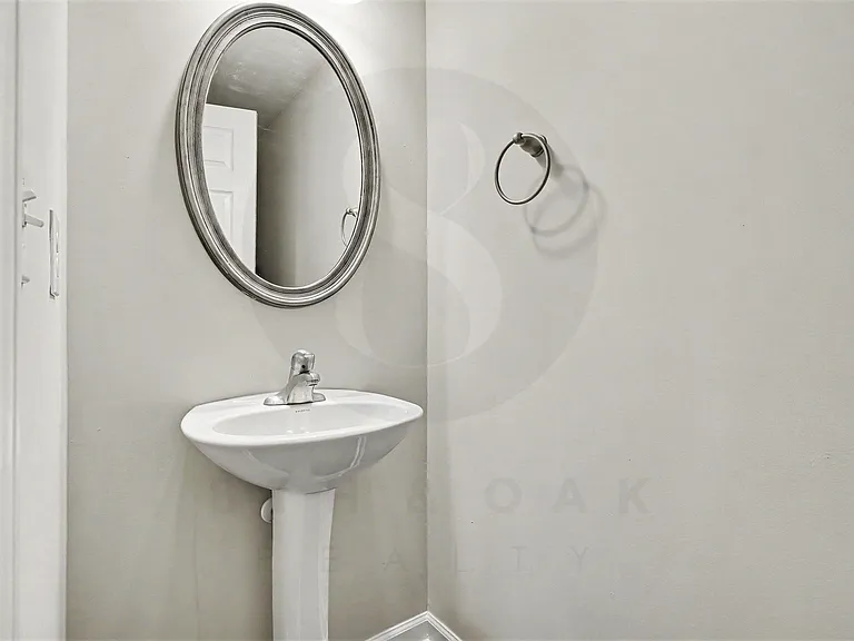 4561 Parkway Cir — Photo 15