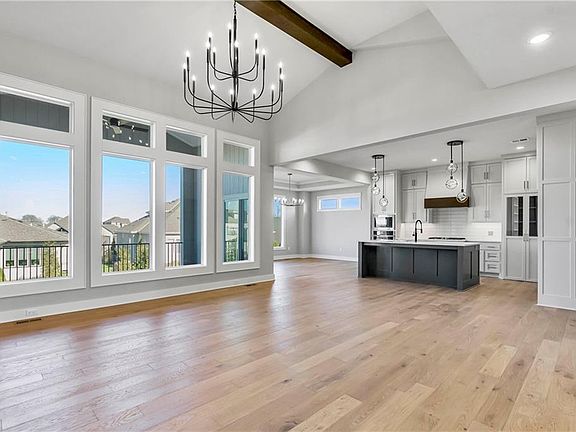 4th image of 2444 W 177th St