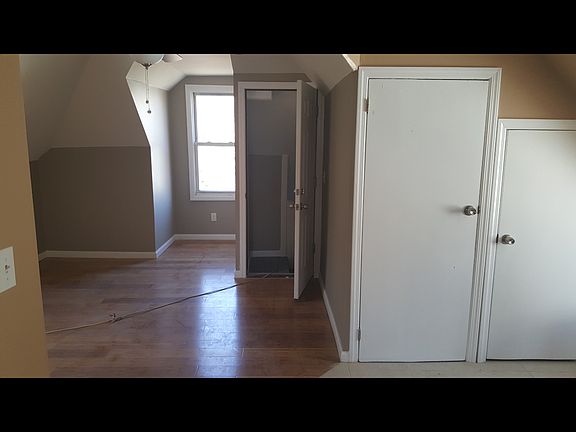 5th image of 19 Farley Avenue # Third Floor