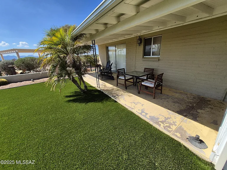 5665 E Camino Del Celador — Photo 39