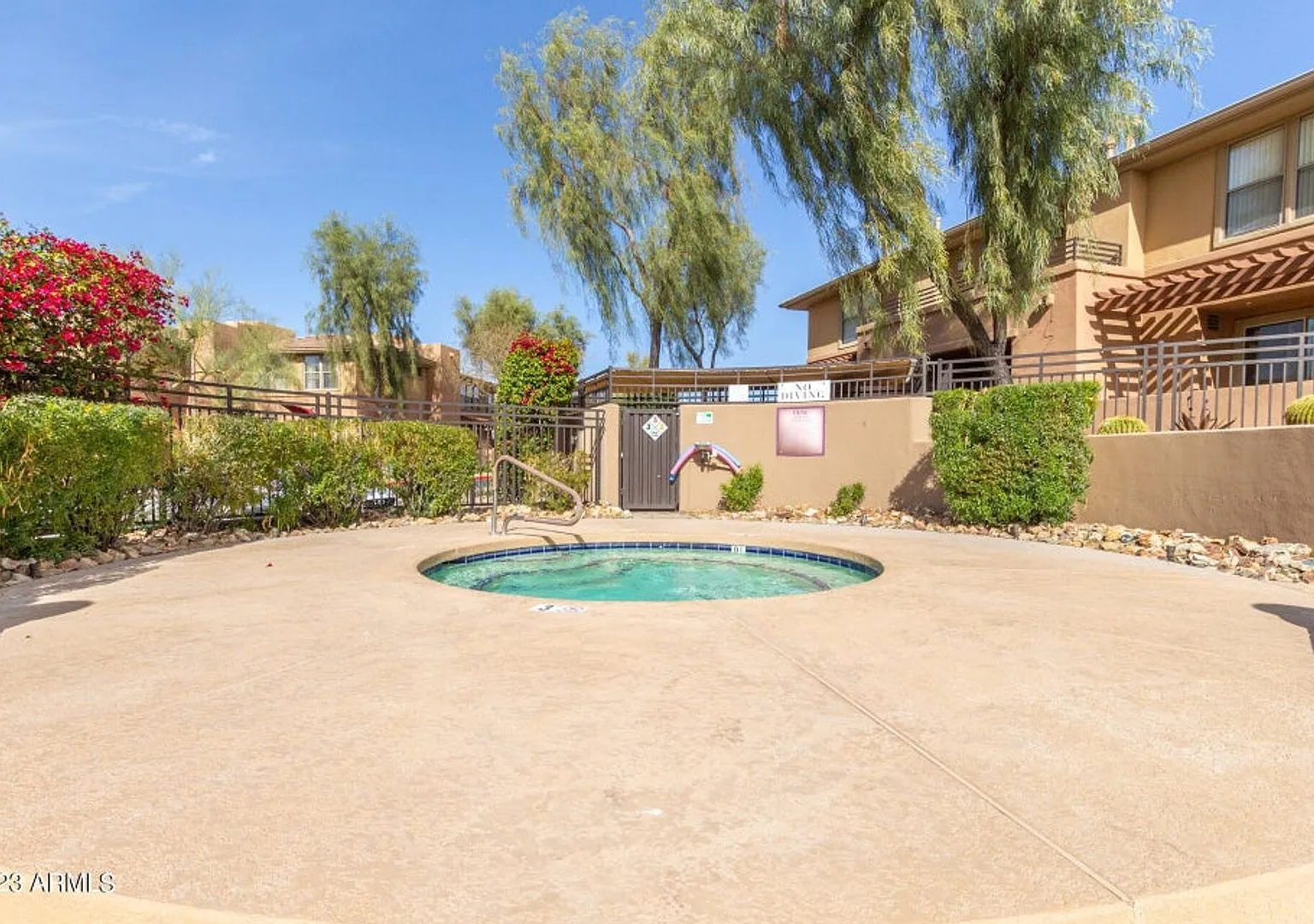 Remodeled 2 bedroom 2 bath at the Venu! — Photo 4