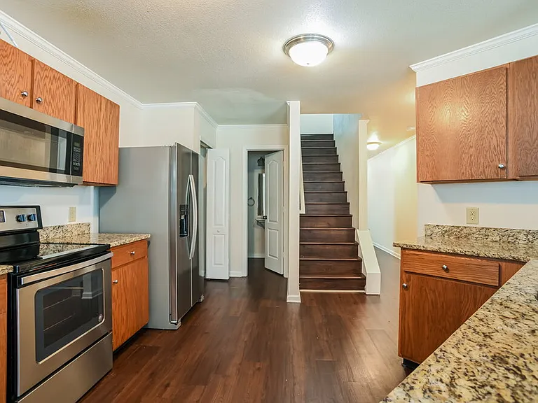 4532 Stone Mountain Dr — Photo 8