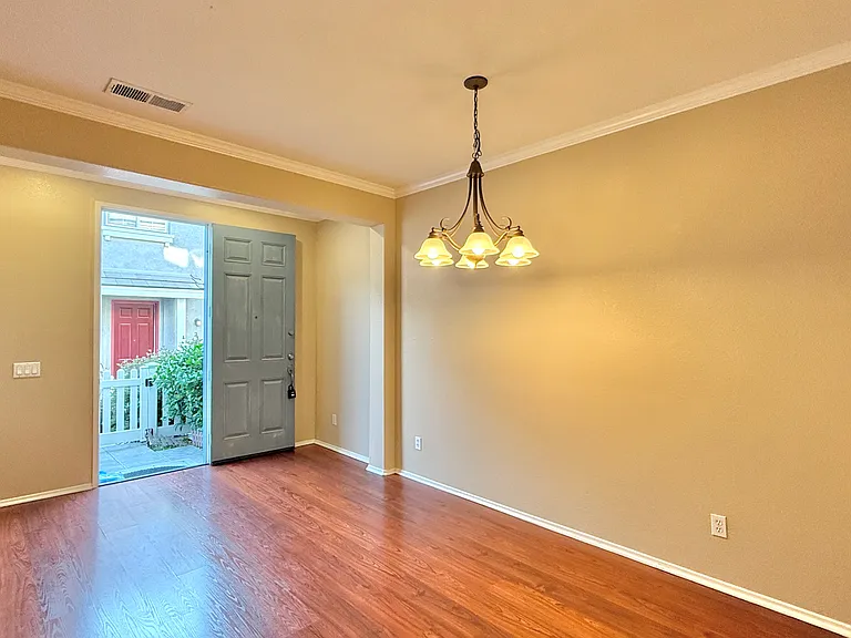 1452 Trouville Ln — Photo 12