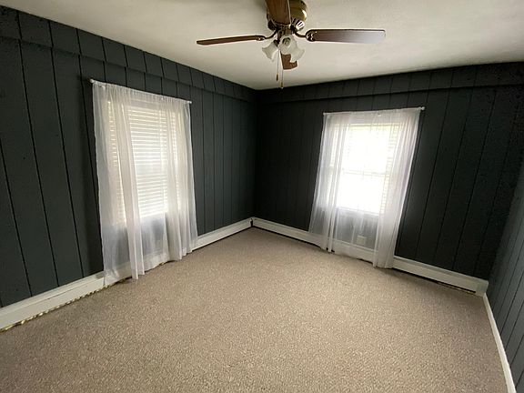 3rd image of 63 W Warwick Ave Floor 1