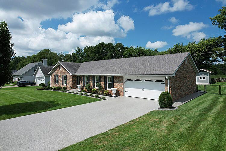 1st image of 319 Clearbrook Dr