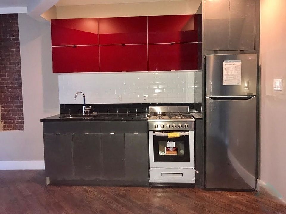 1st image of 194 Rockaway Ave #2B