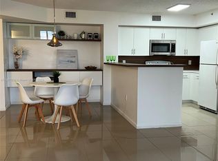 2091 Renaissance Blvd APT 204, Hollywood, FL 33025