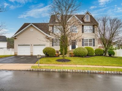 100 Timberhill Dr, Franklin Park, NJ, 08823