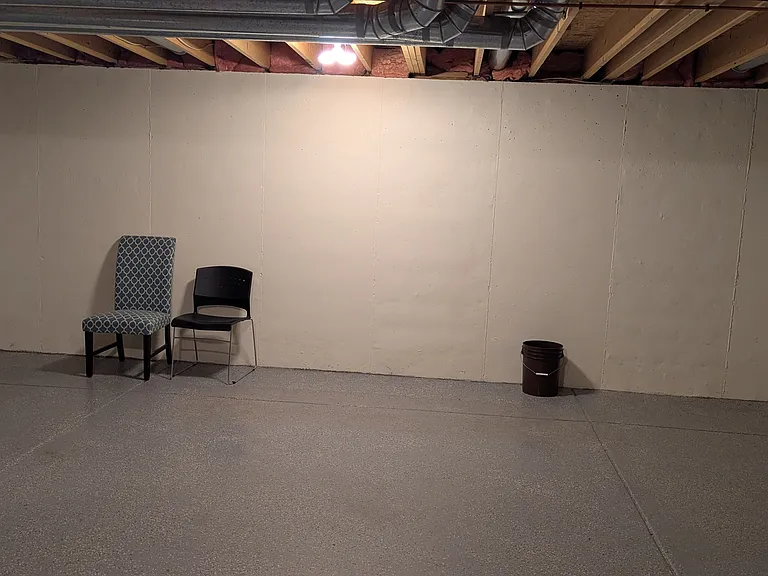 Open Unfinished Basement Great storage, gym area or rec room