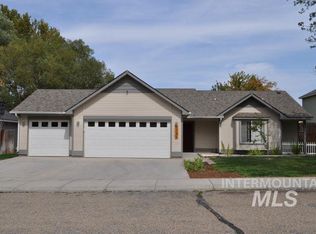 1798 W Mulhuland Ct, Kuna, ID 83634