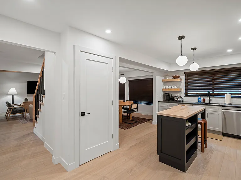 711 Medinah Dr — Photo 19