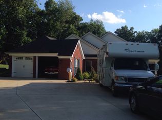 450 Marks Ln, Bardstown, KY 40004