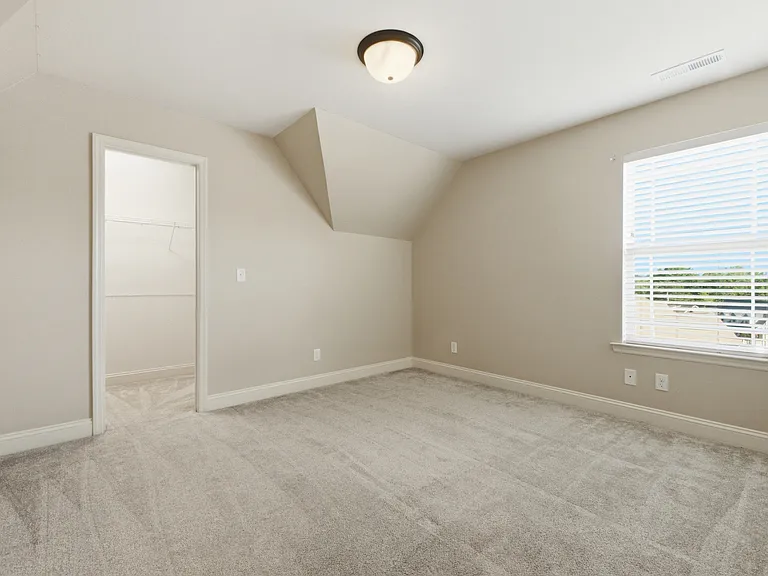 723 Windrush Loop — Photo 21