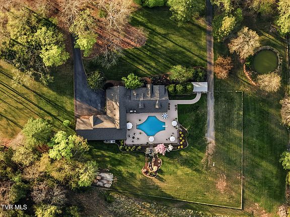 3rd image of 4953 Weaver Pike